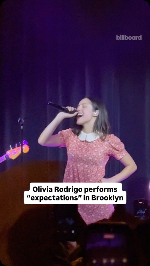 Never forgetting this performance 👏 @oliviarodrigo takes “expectations” to the stage at her intimate one night only show in Brooklyn.