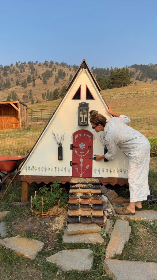my allergies got me looking like i have a gnarly hangover

.

.

.

#montana #homestead #ranchlife #chores #diy