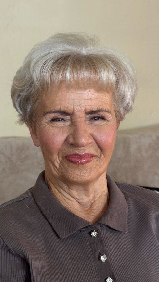 The best decision I’ve ever made.

After 20 years of living abroad, I made the decision to come home and care for my grandmother. It wasn’t an easy decision - leaving behind the life I’d spent so many years building - but looking back now, it was the best decision I’ve ever made.

Every morning, my day is made the moment I see her smiling face. The countless kisses and hugs we give each other, the stories we share, the quiet moments we cherish, and simply having the privilege of spending our days together.

Some people spend their whole lives searching for what makes them feel complete. I found it in the simplest moments, right here at home.

My life has never felt so full. The love I have for my grandma brought me home - and in doing so, gave my life a deeper purpose than I could have ever imagined.

Sometimes the greatest adventure isn’t leaving home - it’s finding your way back to the people who matter most. ❤️

🇸🇰

Najlepšie rozhodnutie, aké som kedy urobila.

Po 20 rokoch života v zahraničí som sa rozhodla vrátiť domov a starať sa o svoju babku. Nebolo to jednoduché rozhodnutie - opustiť život, ktorý som si tam celé tie roky budovala. Keď sa však na to dnes pozerám spätne, bolo to to najlepšie rozhodnutie, aké som mohla urobiť.

Každé ráno mi stačí uvidieť jej úsmev a môj deň je hneď krajší. Nekonečné pusinky a objatia, príbehy, ktoré si rozprávame, tiché chvíle, ktoré spolu prežívame, a ten obyčajný dar môcť tráviť dni spolu.

Niektorí ľudia celý život hľadajú to, čo ich naplní. Ja som to našla v tých najobyčajnejších chvíľach - doma.

Nikdy môj život nebol taký plný. Láska k mojej babke a rodine ma priviedla späť domov - a dala môjmu životu hlbší zmysel, než som si kedy vedela predstaviť.

Niekedy tým najväčším dobrodružstvom nie je odísť z domu - ale nájsť cestu späť k ľuďom, na ktorých záleží najviac. ❤️
.
.
.
#slovakia #comingback #leavinglondon #newlife #grandma