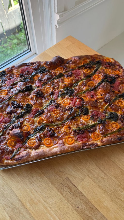 week two of pizzas, this time with @wholefoodscanada #ad which one are you grabbing first?

pizza number one:
red sauce
low-moisture mozzarella
Italian sausage
rapini
sungold tomatoes
chili crisp

pizza number two:
whipped honey ricotta
sliced proscuitto
grilled peaches
fresh mozzarella
hot honey
balsamic glaze

happy pizza-ing!