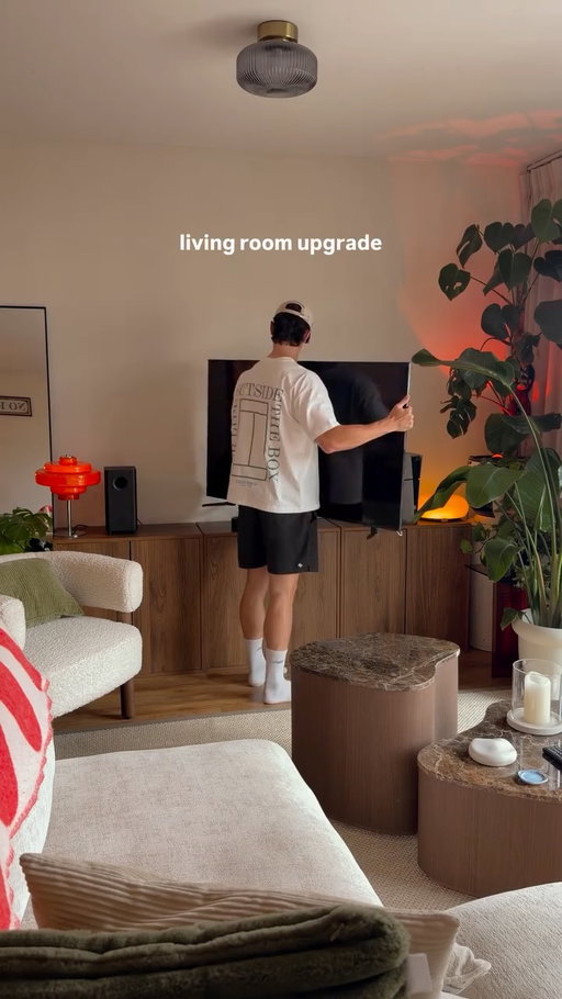 AD | upgrading our movie nights with @fancyleds 🎬

I’ve had LED lights behind the TV for a few years now, but it was definitely time for a serious upgrade 😅

we’ve switched to the Fancy Sync Box with RGBW 2.1, which syncs the backlights with whatever is happening on the TV and it has made such a difference 

you can also use them as ambient backlighting when you’re not watching anything, which I’ve pretty much had switched on every day since installing them!

if you’ve been thinking about upgrading your TV setup, you can shop Fancy LEDs through the link in my bio 🧡🏡

#apartmentdecor #homedecor #fancyleds #ambientlighting #tvbacklight