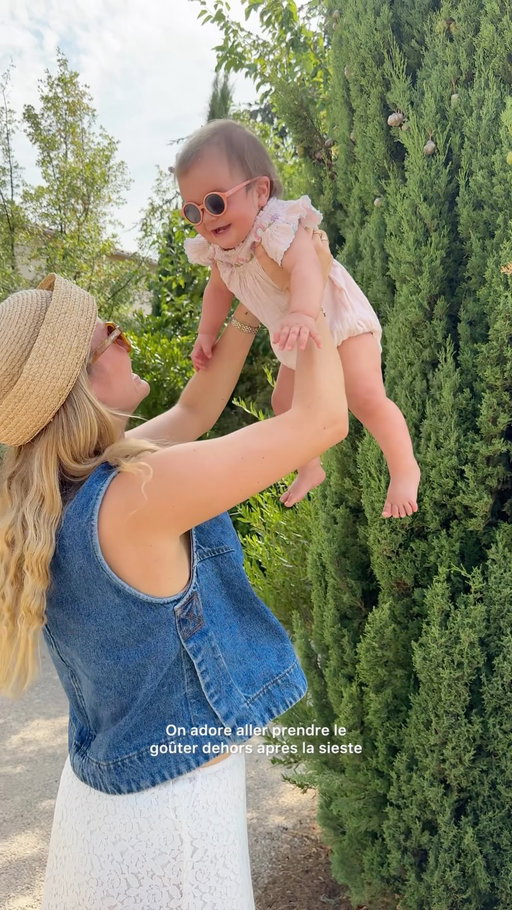 Une semaine de goûters en vacances pour Adèle avec @naturnes_fr 🤍
Que j’aime le fait de pouvoir transporter les produits partout avec nous, tellement pratique en vacances ! 🙈 et ravie de pouvoir faire goûter autant de saveurs à ma bébé… 
Les laitages de la marque sont produits dans les Vosges avec du lait entier 100% français avec une teneur en protéines adaptée* à bébé et sans sucres ajoutés***
collaboration commerciale