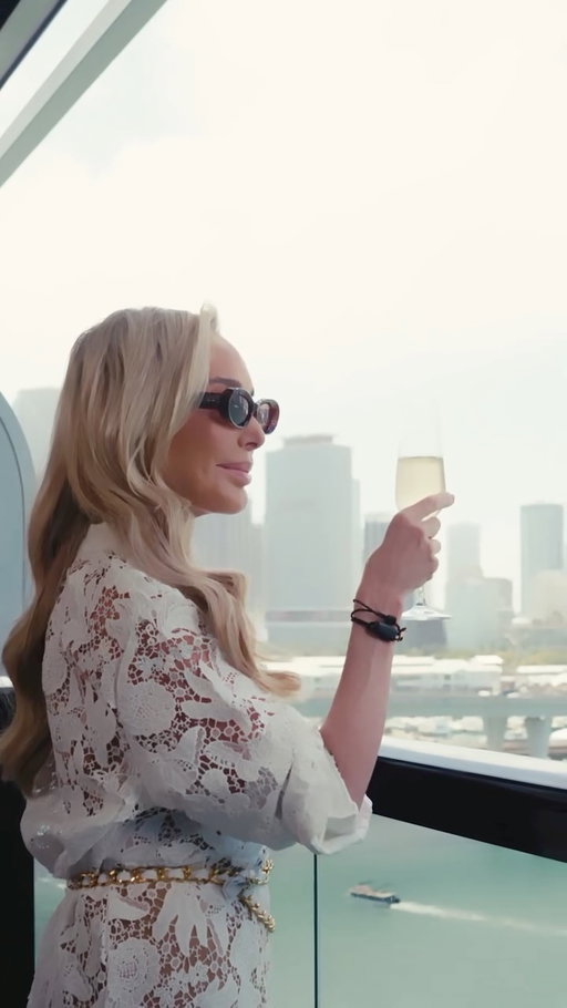POV: Your summer fling happens to be with a Lady... Ship 🚢💞