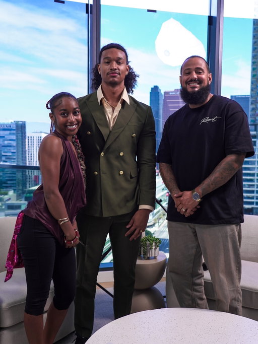 Just chopped it up with @foe.aries and @pontiacmadeteetee and it was powerful. They both had everything the world says will fill you, and they’ll tell you exactly what it took to find Jesus. Podcast coming soon, stay tuned!