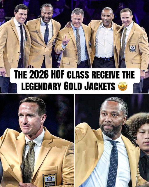 Drew Brees, Larry Fitzgerald, Luke Kuechly, Roger Craig and Adam Vinatieri were presented with their Gold Jackets ahead of their Hall of Game induction 🥹🏈