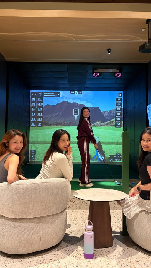 your next barkada hangout: unlocked 🔓⛳️🏓
golf, pickleball, and good vibes all in one place🤝
📍Greenjacket Athletic, San Juan 
#golf #pickleball #indoorgolf #indoorpickleball #hangoutspot
