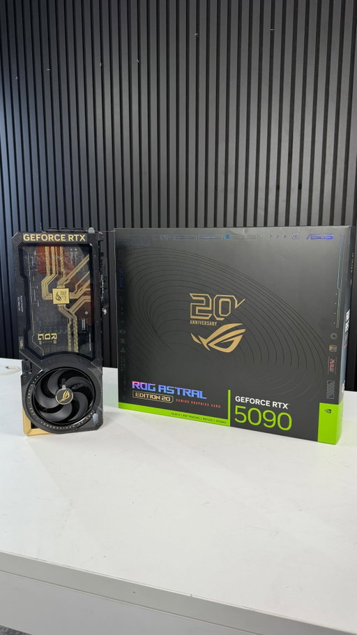The beast is here. Unboxing all of the 20th anniversary components from @asusrog 
#5090 #pc #20edition