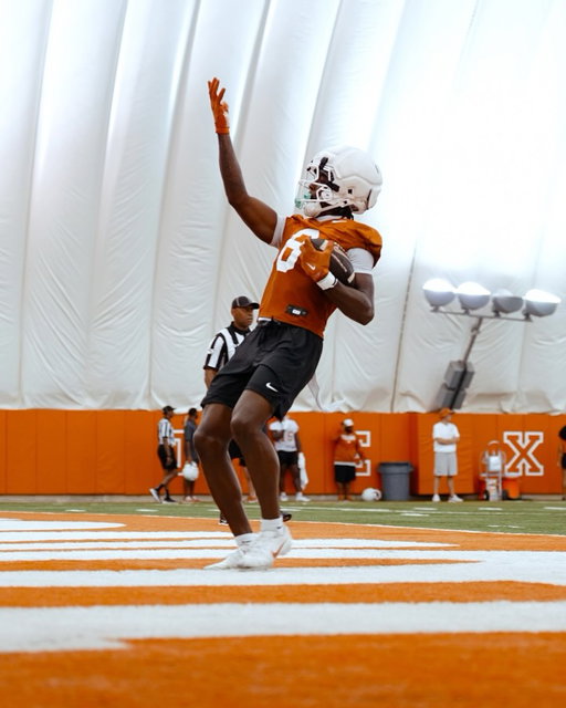The catch radius is insane 🤯 @camcoleman