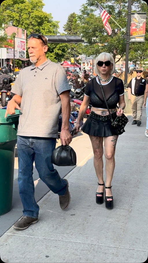 She’s showing us how a lady should dress for @sturgisrally