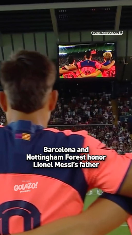 An emotional moment of silence for Jorge Messi, Lionel Messi’s father, ahead of Barcelona’s friendly against Nottingham Forest ❤️