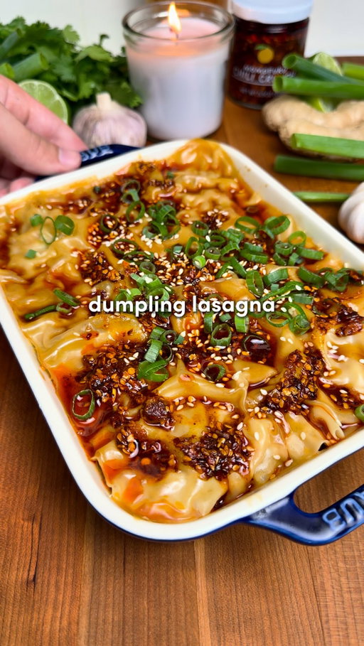 Viral Dumpling Lasagna 🥟🔥

Comment “Recipe” and I’ll send you the full recipe card for free!!

For ALL of you asking about the app I made, just search “Osta” on the app or play store. It is free & makes cooking social media recipes way easier 🙏

Homemade dumplings meet homemade lasagna 🤝… dare I say easier, quicker, and better than both? 👀

Ingredients: -1 lb (450 g) ground chicken or pork -1/2 cup green onions, chopped -6 garlic cloves, minced -3 tbsp soy sauce -1 tbsp rice vinegar -1 tbsp toasted sesame oil -2 tbsp chili crunch -1 tbsp fresh ginger, grated -1 tbsp oyster sauce -18 to 24 wonton or dumpling wrappers -2 tbsp chicken stock (or water)
For Garnish: -Soy sauce -Chili crunch -Green onions, sliced -Sesame seeds

Instructions:
1. In a bowl, combine the ground chicken or pork with the green onions, garlic, soy sauce, rice vinegar, sesame oil, Chili Crunch, ginger, and oyster sauce. Mix with your hands until just combined.
2. Set up a steamer over a pot of gently boiling water. If you don’t have a steamer, simply place a heat-safe rack or trivet inside a large pot instead. Make sure your baking dish fits comfortably inside & the lid can fully close (I used an 8×8-inch dish). Keep the water level below the baking dish.
3. Briefly dip each wrapper in water for just 1–2 secs, then arrange a layer across the bottom of your dish. I used 6 wrappers per layer. Overlap them as needed to completely cover the bottom… the overlap actually helps everything hold together.
4. Spread a thin layer of the meat mixture over the wrappers. Repeat with wrappers and meat until everything is used. I made 4 layers, but work with whatever fits your dish. Finish with a final layer of wrappers, then pour the chicken stock evenly over top.
5. Carefully place the dish into your steamer, cover, & steam for 20–22 mins, keeping the water at a gentle boil. Remove once the meat is cooked through & the top is glossy.
6. Finish with a drizzle of soy sauce, plenty of chili crunch, sliced green onions, and sesame seeds. Slice it up like lasagna and enjoy this new family favorite!