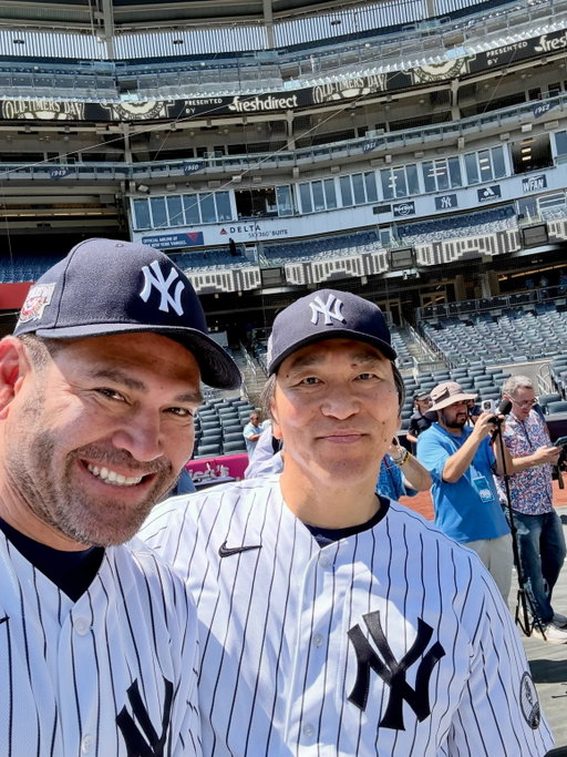 In great company 🤝🧢⚾️

#yankees #mlb #oldtimersday