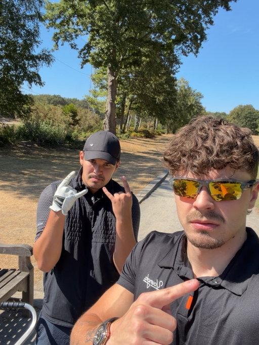 A week with the Fellas… 📸

These 2 trying to get on big wedge 🏌️‍♂️

Horse shoe goes crazy 🤪 

The Burgurr launched, bro has been cooking with this one 🍔

Hello doggo 

No AB no party? 

Window K in the cut 

Post world cup wellness retreat for the frozen one 

Generational wealth ⏳

Chippo got Cole’d

Health is wealth

Who’s sink is that? ⬇️