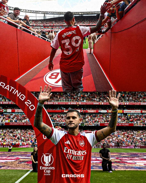 🔴 BRUNO GUIMARÃES YA LUCE COMO GUNNER

🏟️ El brasileño fue presentado como nuevo jugador del Arsenal esta tarde en el Emirates Stadium.

🏆 La presentación se realizó antes del partido contra el Borussia Dortmund por la Emirates Cup.