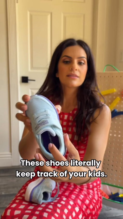 These shoes literally keep track of your kids

Just in time for back to school 👟

Comment KICKS for the link 

#backtoschool #kidstech #kidssafety #backtoschoolshopping #airtag