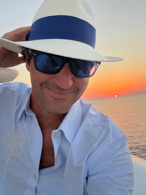 Loving family holiday time 🌅🏖️🚲🌊☀️