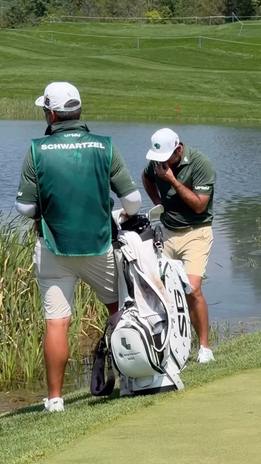 Have you ever seen this? 😳 #golf #livgolf