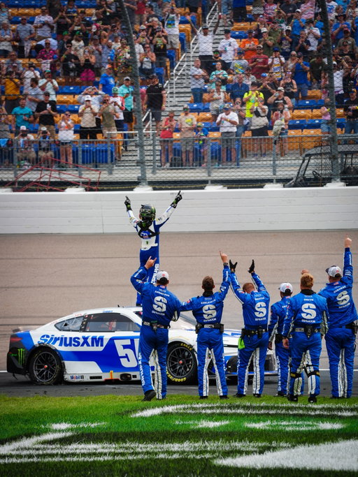 Scenes from the winner’s circle 📸