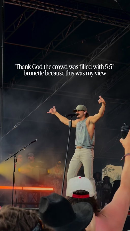 Thank god the crowd was all 5’5” brunette because this was my view @tuckerwetmore