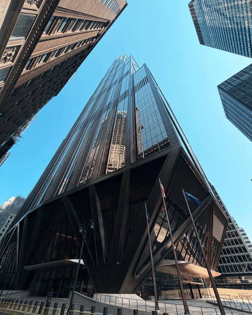 The more I look at 270 Park Avenue the more I fall in love with it. This 423-metre beast is a masterclass in New York City skyscraper construction (helped along of course by its $3BN budget) 🏗️

These images are from last week. The last two images are from my 2025 visit when the tower was still under construction. 

#architecturelovers #construction #skyscraper #TheB1M #engineering
