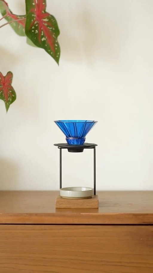 What’s your favourite pour over dripper? ☕️

Have a few new additions to the collection.

Recently I’ve been brewing a lot with the new Origami Pinn and the UFO V3, both perfect if you’re into smaller dose brews.

#coffee #pourover #homecafe #coffeeathome
