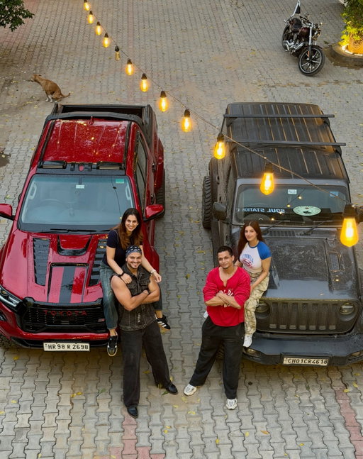 🔥 Super HILUX x Rubicon 🔥 Gurgaon x Gwalior 📍

@the4x4couple x @mrfitsingh x @theyashanand 

Toyota | Jeep | Rubicon | HILUX | Modified Cars | 4x4 | The4x4couple | Yash Anand | Mrfitsingh | Trending | Viral