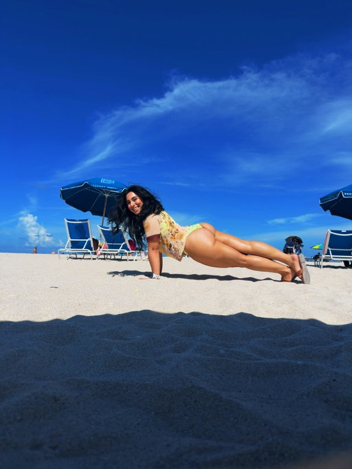 Went MIA in MIA with my bestie ☀️🐚🌴🥥

#barreinstructor #pilatesinstructor #yogainstructor