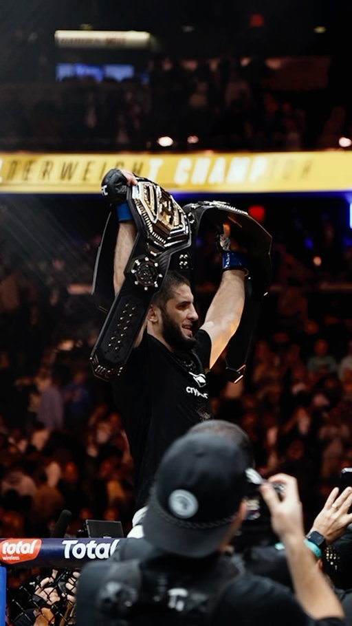 On top of the world 🏆🏆

Will @Islam_Makhachev continue his reign at #UFC330?!

[ SAT AUG 15 | 9pmET on @ParamountPlus ]