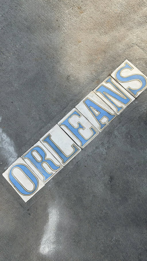 The sound of New Orleans, courtesy of @doreensjazzneworleans — The Queen of the Clarinet. Aritzia at Lakeside Shopping Center opens soon, right where the music is.