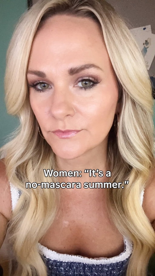 Hold on while I add more…. 👀 

#nomascarasummer #makeup #mascara #lotd #morelashesplease