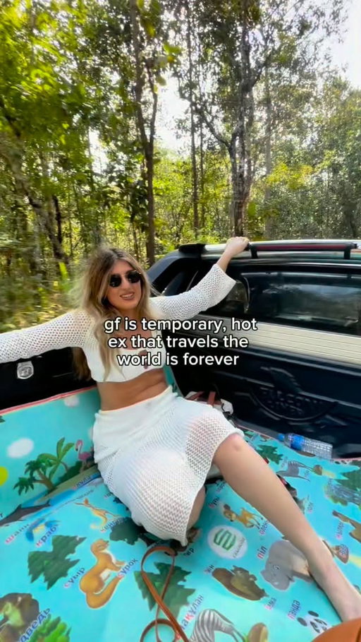 or something like that 🌎

#travel #traveltrend #girlslovetravel