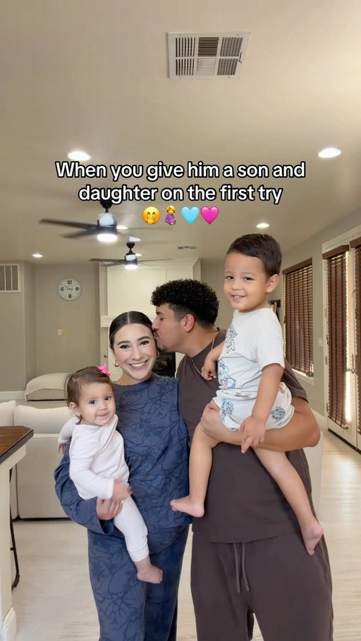 So blessed 🙏 Richie wants a boy next so let’s hope I get that one right too 🤭🤰🩵🩷 Ezekiel really said “cheese” 🥹😍

#explore #pregnancyjourney #couples #couplegoals #momlife