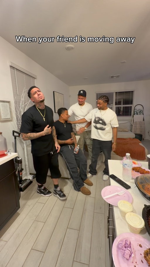Our last day with @laroobenz before he moves 😔😂 @realrahsaun @petro_clips @isaiahpleasee @iamrodrickmccobb @asakinsey @brotherofcolor @thezaeway