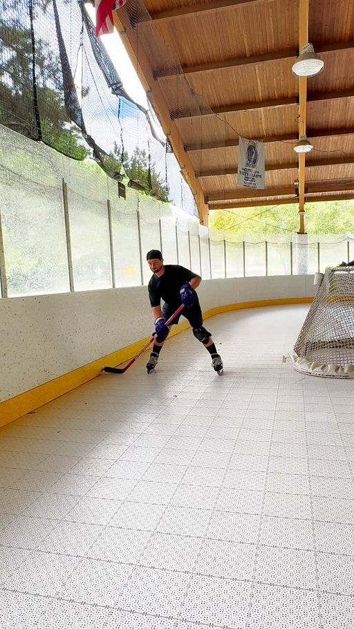 How to properly play the puck as a hockey goalie!