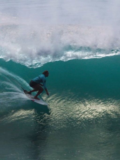 grateful to be here in bali for padang warmup up sesh. smiling ear to ear. thx @ripcurl for putting it on. hopefully main event soon 🖤 #padangpadang