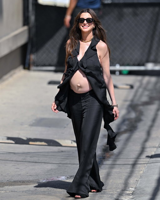 Anne Hathaway heading into 'Jimmy Kimmel Live!' yesterday in LA 🤍