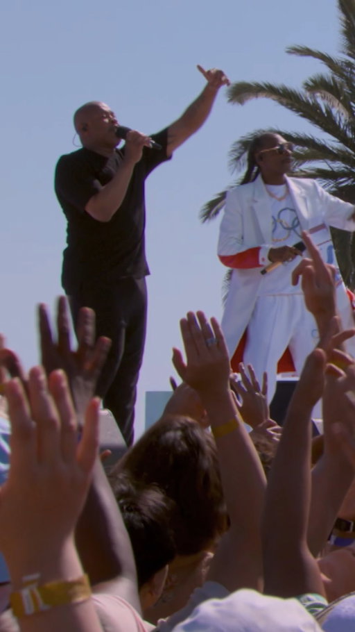 California knows how to party. 😎

@snoopdogg and @drdre closed out the LA28 Olympic Handover Celebration in West Coast style. #LA28