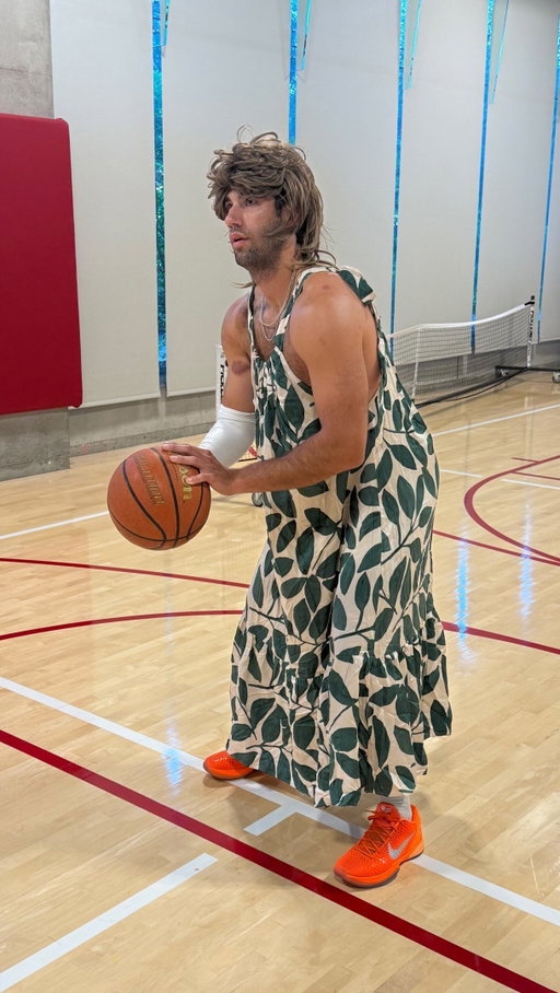 Already in the gym training for the 2027 WNBA draft. Grateful for the opportunity!! The real works starts NOW🙏

-Swish