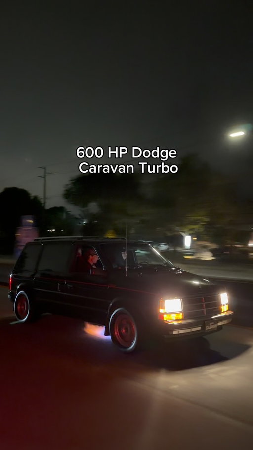 This is the best car in the collection. Way better than the F40. 

#caravan #minivan #monterey #carweek #dodgecaravan