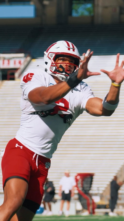 @chris_brooksjr2 is racking up reps at @badgerfootball’s fall camp 🙌