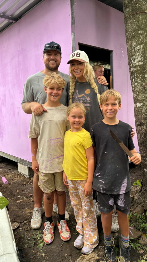 So grateful we got to go to El Salvador as a Family on a missions trip and serve with Sus Hijos and the @villagechurchoc 💛
1 Corinthians 1:31 “Therefore, as it is written: ‘Let the one who boasts boast in the Lord.’” OH The joy of watching my kids serve and love abundantly is truly a gift to my soul! I loved seeing their spiritual gifts on full display! The dark is dark but THE LIGHT shines BRIGHTER ☀️