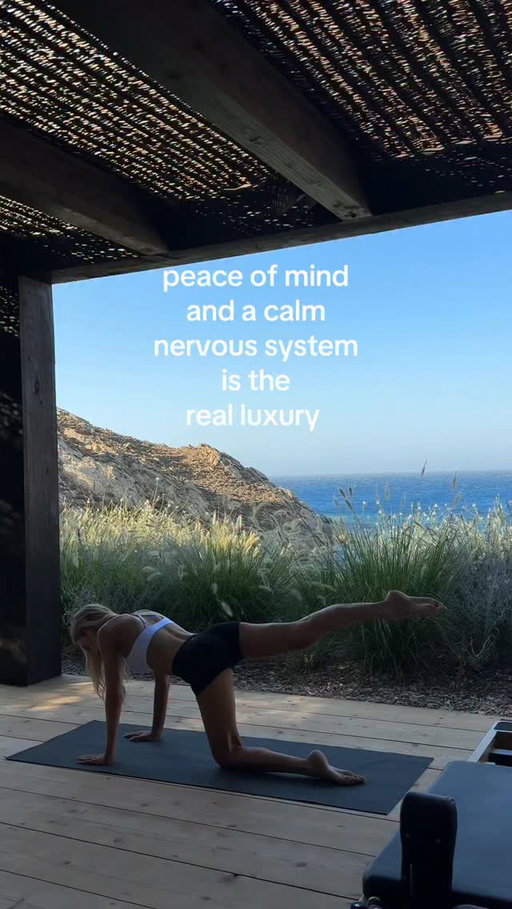 The real flex 🧿🫖