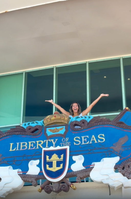 When the best view of the solar eclipse is in the middle of the ocean… you know what to do. 🫡⁣
⁣
📍 Liberty of the Seas, sailing from Southampton, England