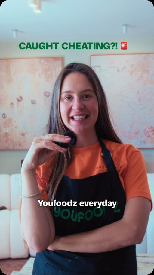 Does it really count as ‘cheating’ if it’s for the greater good of the build? @lisaandrosco think not! 🤫Structural integrity powered by Youfoodz 🔨🍝#TheBlock2026 #Youfoodz #TheBlock #BTSOnTheBlock #renovationfuel