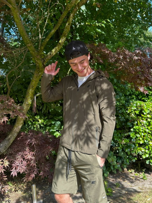 @elegantelondon