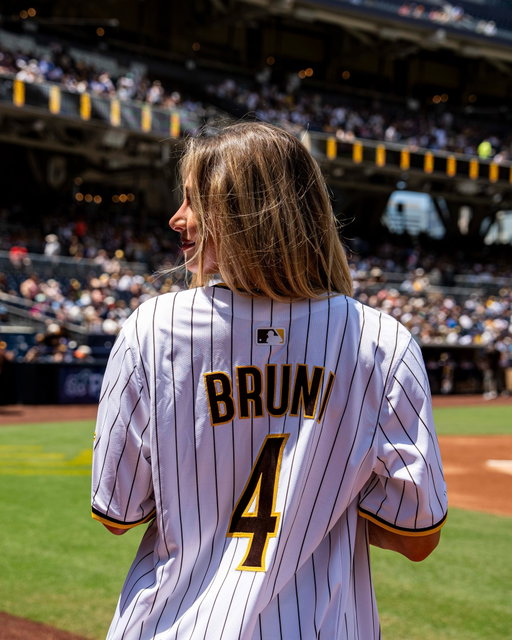 Welcome to Petco Park, @anamariebruni 👏