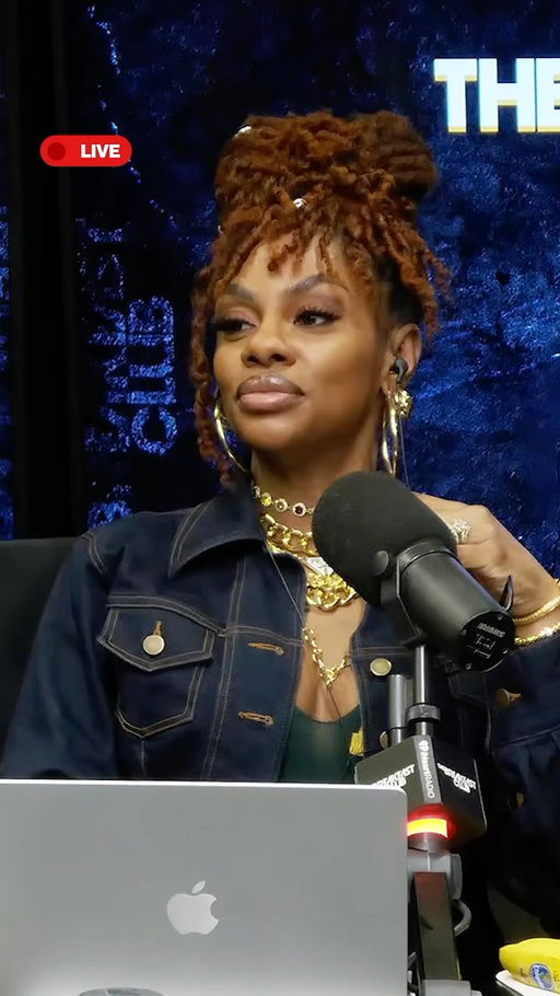 I’M SICK OF THESE BALD HEADED ASS PEOPLE PLAYIN WIT ME ….I can read in real life yall 😩 DAFOCK! 
@breakfastclubam LIVE on #NETFLIX 6AM-9AM

Hair by @shaylondonn_