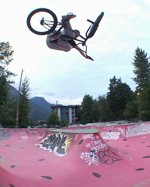 @perrisbenegas taking flight in Vancouver via ON LOCK #odysseybmx #bmx