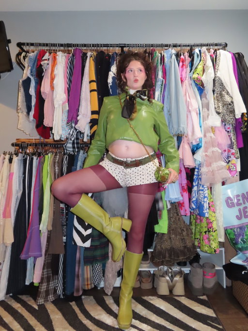 pickled to perfection 🥒👛🦖