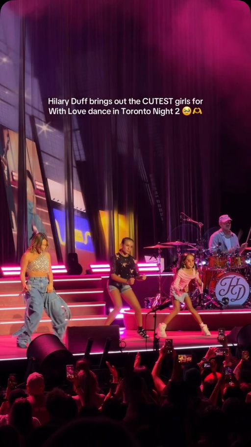 Hilary Duff brings out the CUTEST girls for With Love dance in Toronto Night 2 🥹🫶

MY SHAYLAS 🥹🥹

#hilaryduff #hilaryduffconcert #hilaryduffhq #torontolife #torontoconcert @hilaryduff @hilaryduff.hq